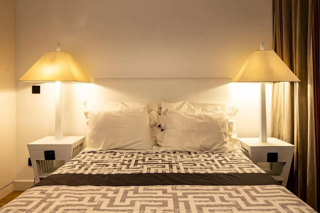 푼샬 Penthouse T1 Saint Lucas 아파트